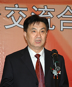 ��һ���й� ��ƽ��չ����������ϵ��³̨����������ͼƬչ����Ļʽ�ڼ��Ͼ���