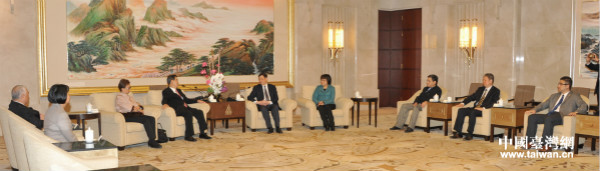 上海市市长应勇会见萧万长一行 上海市市长应勇会见萧万长一行