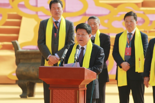 国台办副主任龙明彪在开幕式上致辞 国台办副主任龙明彪在开幕式上致辞