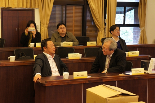 ��ľʷ������һ������Դ̩����һ�����뽻��