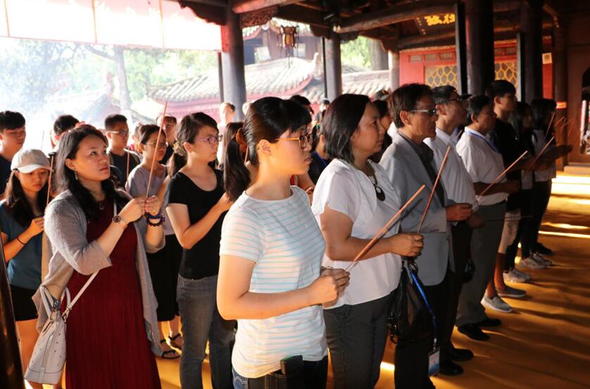 ̨УʦηŵʦͨͳǰĲ۾