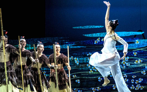 携手演绎经典故事 传播中华优秀文化 舞剧《刘三姐》在香港成功上演