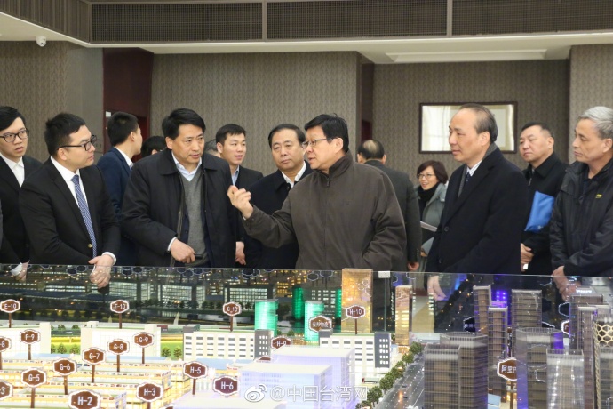 海协会会长陈德铭走访台企:咱们是一家 海协会会长陈德铭走访台企:咱们是一家