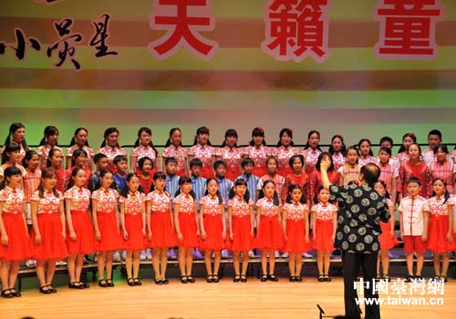 小荧星合唱团演出现场 小荧星合唱团演出现场