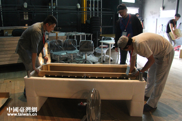 话剧《永远的微笑》在台湾上演