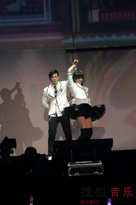 19�������ܽ����ٿ��ݳ���