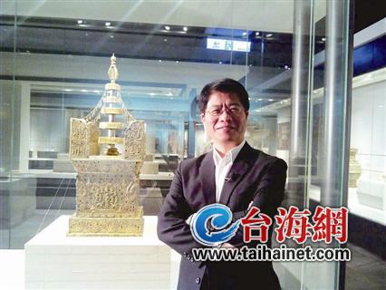 《国宝档案》台湾区主持人:土豪造就收藏市场 《国宝档案》台湾区主持人:土豪造就收藏市场