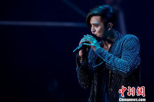 ͼΪ�ݳ����ֳ����������� ��