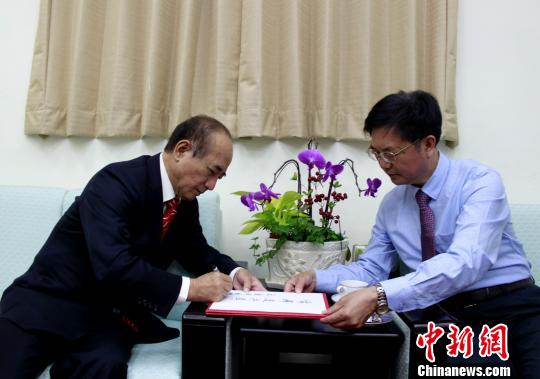 �����ع��Ļ������Ÿ�̨��Ƚ����ɹ���˶