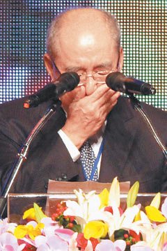 吴伯雄在致辞时飙泪。图自台湾《联合报》