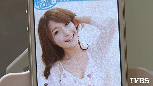 嗲声嗲气说早安 台制“美女闹钟”爆红 嗲声嗲气说早安 台制“美女闹钟”爆红