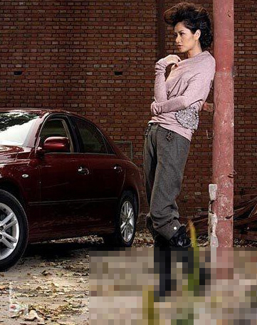 林志玲瞿颖早年车模造型曝光 网友:还我女神!