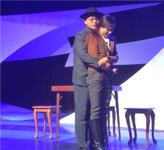 人ײԭսϲ硶˿Ӣ̨ۡ