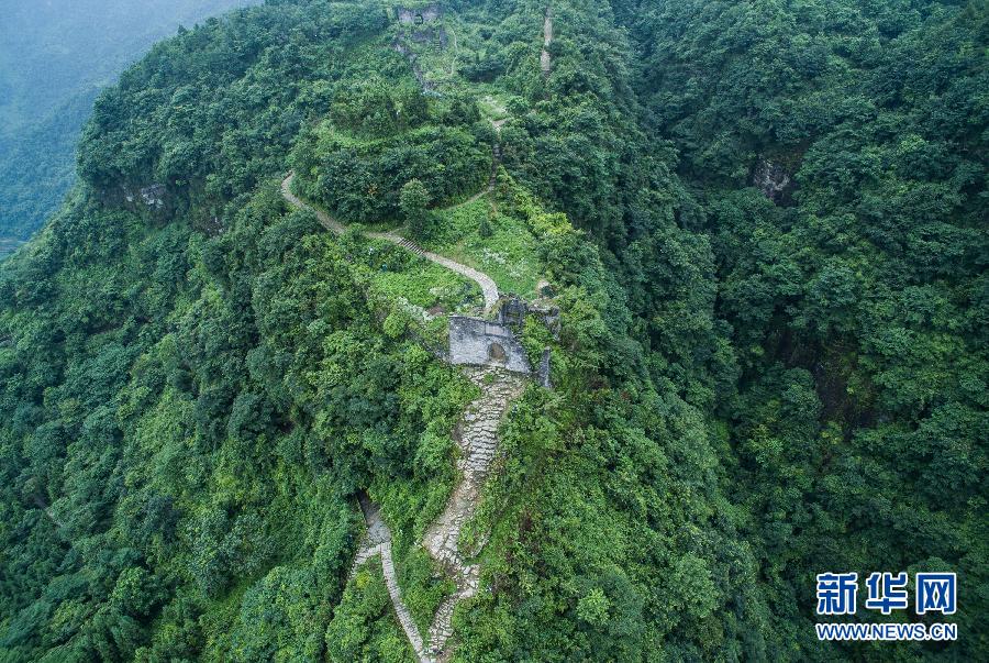 ̽��700��ǰ�ľ��³Ǳ�