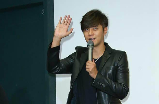 罗志祥开心炫耀:网友没有再骂我了(图)