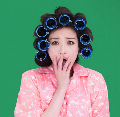 倪妮自带表情包 cos包租婆俏皮可爱