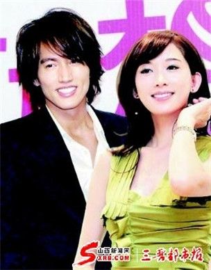 林志玲晒与言承旭同框照