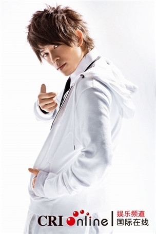 林志玲晒与言承旭同框照