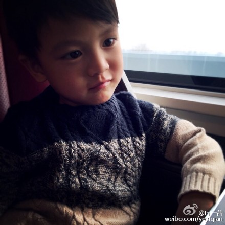 颜值爆表!超像爸爸田亮