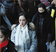 �����տ�������Ļ �����й��ȡ�ӭս��