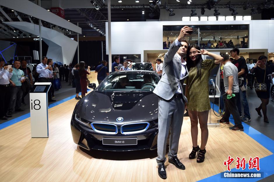 4��25�գ�2016��ʮ�Ľ챱�����ʳ�չ��ʽ������Ļ