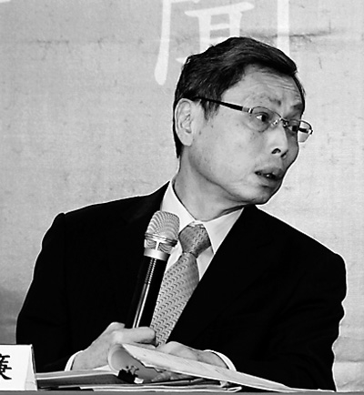 马英九欢送高孔廉:团队在,不远游,手机常开