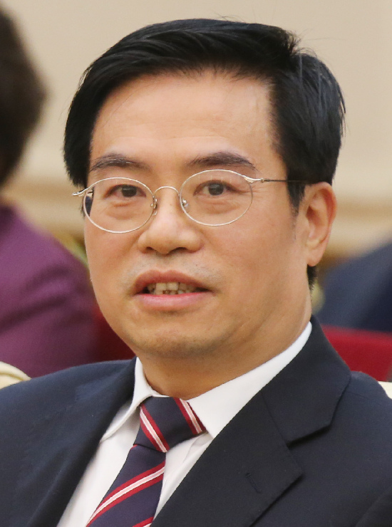 人大代表周联清:建议允许平潭办理两岸货币跨境决算清算政策