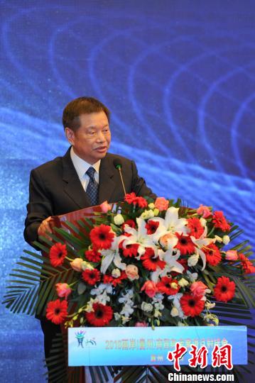 台湾工商建设研究会理事长廖万隆致辞。 贺俊怡 摄