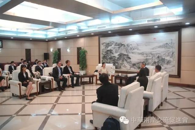 国台办主任张志军与台湾青年进行座谈、交流