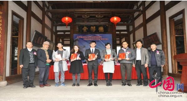 2016�꺣Ͽ������ѧ�����´�ҵ�����������ɹ�չ�ڸ��ݱ�Ļ