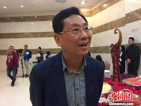 4��8�գ������조��ҵ���¡��������ݡ�̨�������˲ŶԽӻ�(����վ)�ٰ죬���λ�ھ�̨���������㽭ʡ̨�츱���κ���������ý��ɷá�����̳� ��