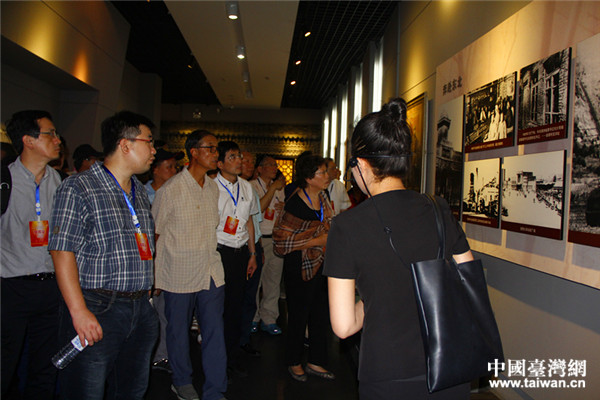 ���Һ���ι���������ݣ�������Ա����Ӣ������ΰ��