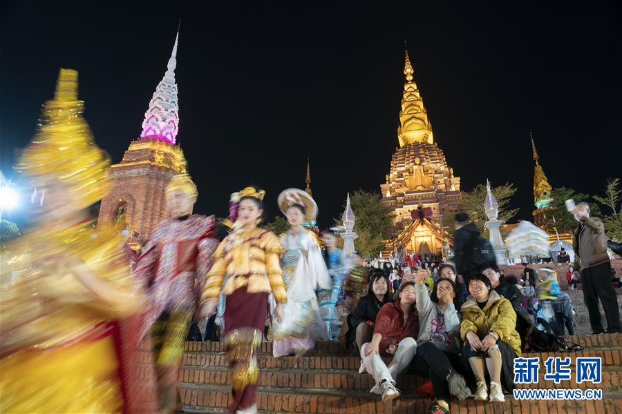 ����ᣩ��3�����Ͼ��飺�ǹ�ҹ��������