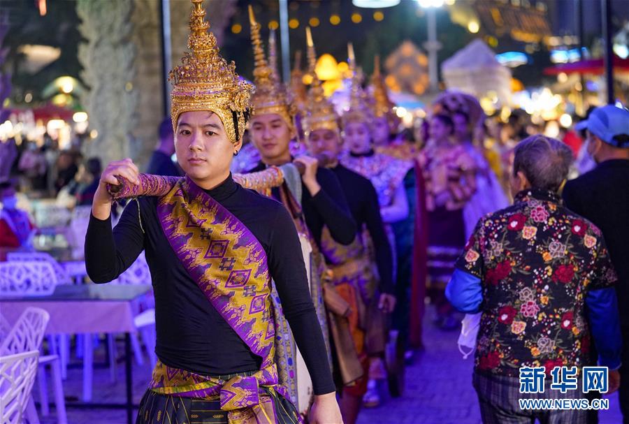 ����ᣩ��4�����Ͼ��飺�ǹ�ҹ��������