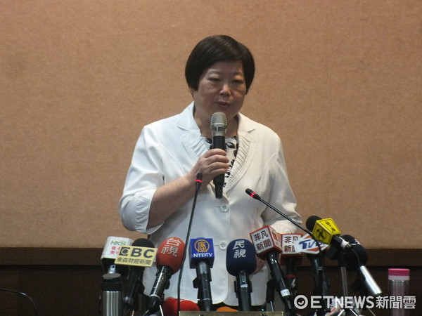 台湾劳方代表要求基本工资调涨到2.7万元 资方:可能吗? 台湾劳方代表要求基本工资调涨到2.7万元 资方:可能吗?