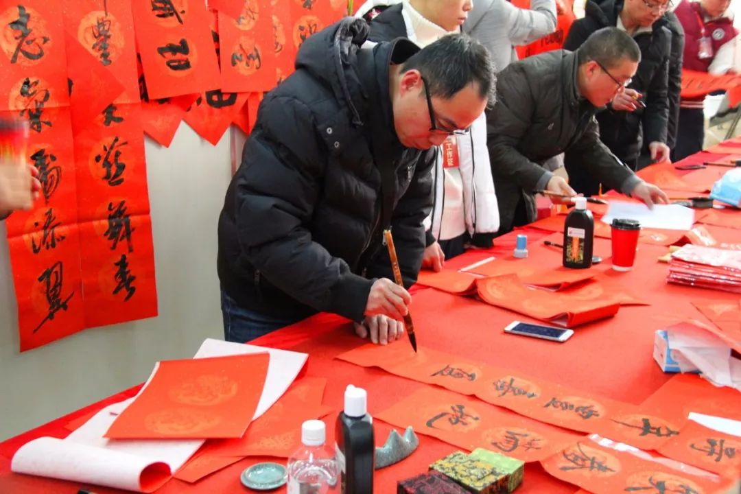 “一衣带水难却情·同舟共渡圆新春” ——浙江玉环举行“送台湾同胞回家过大年”活动 “一衣带水难却情·同舟共渡圆新春” ——浙江玉环举行“送台湾同胞回家过大年”活动