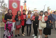 四川庙会让在台川籍“新娘”以飨乡愁