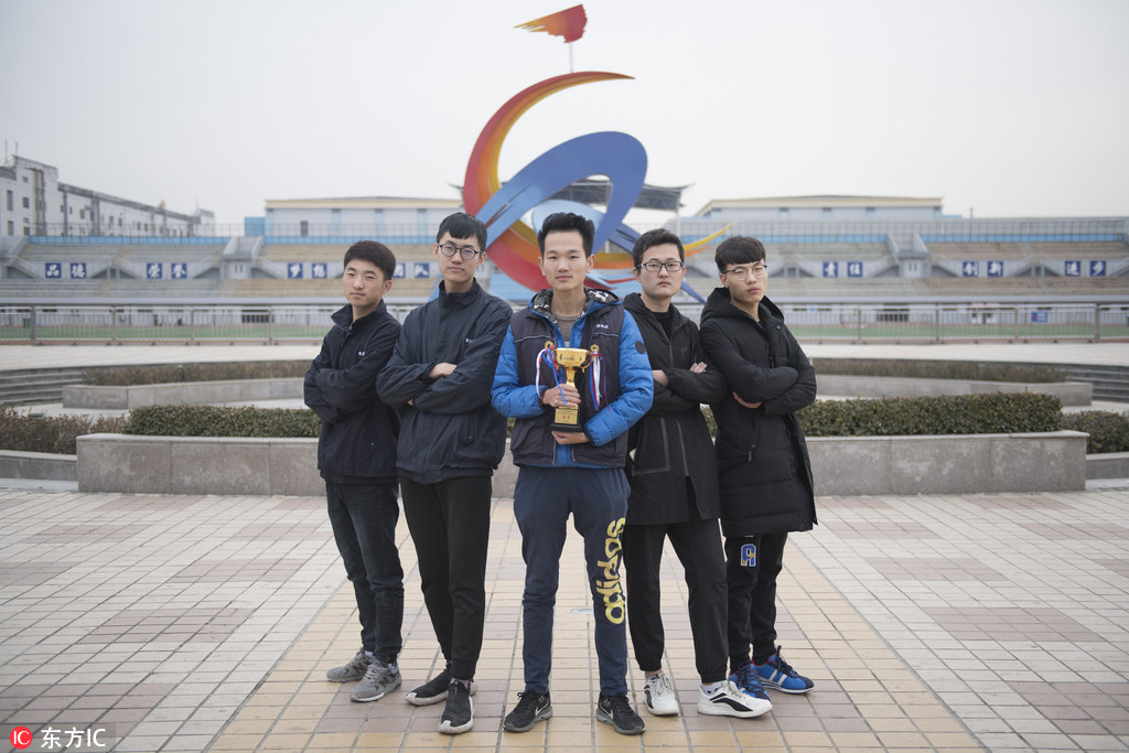 听说富士康有个“电竞战队”?玩得好能升职加薪! 听说富士康有个“电竞战队”?玩得好能升职加薪!