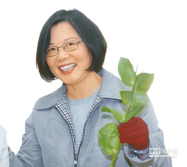 学法的顾立雄转管金融 蔡当局是个"绿菜"就能当官?? 学法的顾立雄转管金融 蔡当局是个"绿菜"就能当官??