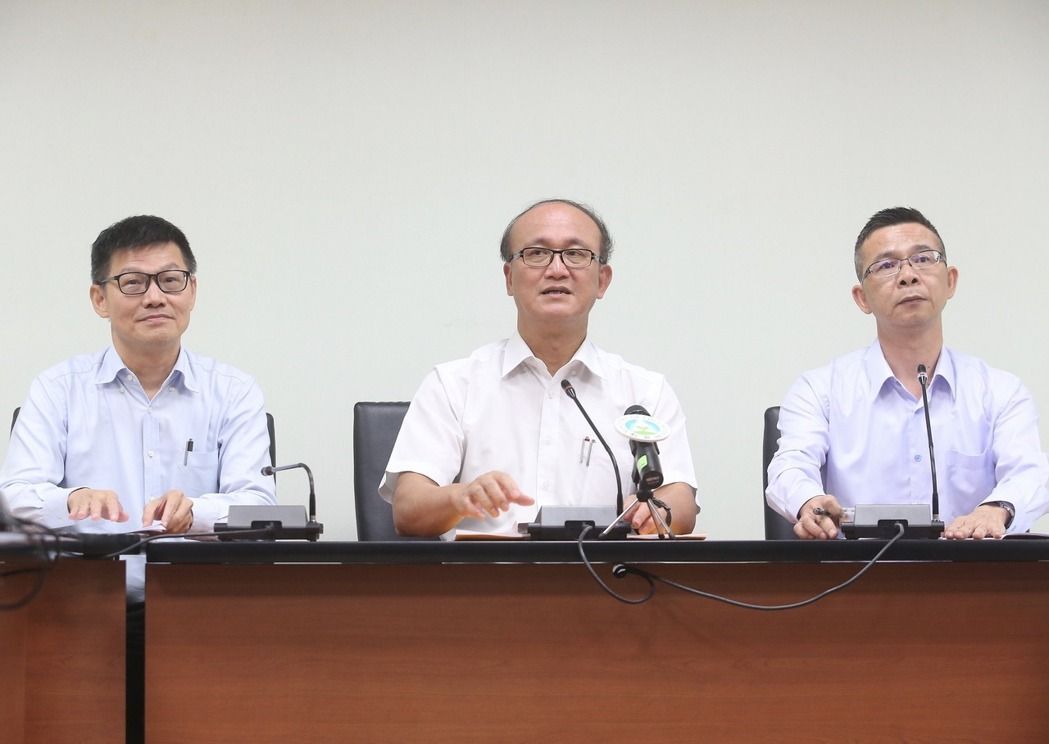 高中文言比例为45%至55% 高中文言比例为45%至55%