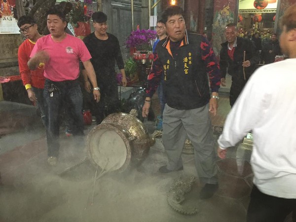 ̨�к��칬��ͷ���ٶȷ�¯����ͼƬ��Դ��������̨�к��칬��˿רҳ��