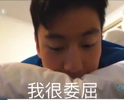 孙杨金牌拿到手软却露国家队短板 泳坛“新旗舰”何日再现? 孙杨金牌拿到手软却露国家队短板 泳坛“新旗舰”何日再现?