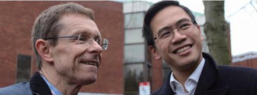 中国侨网Andy Street(左)与叶稳坚。(法国《欧洲时报》)