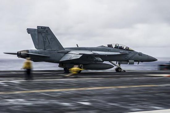 һ��F/A-18F������Ʒ�׼�����