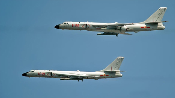 资料图:空军轰6K轰炸机