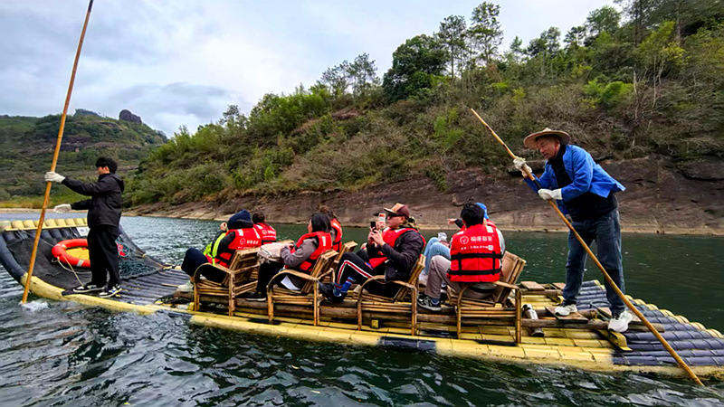 九曲茶路通两岸