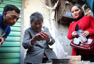 一毛奶奶红遍网络