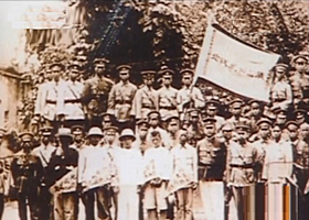 ��������ͬѧ����̨�� �ٽ�������ƽ