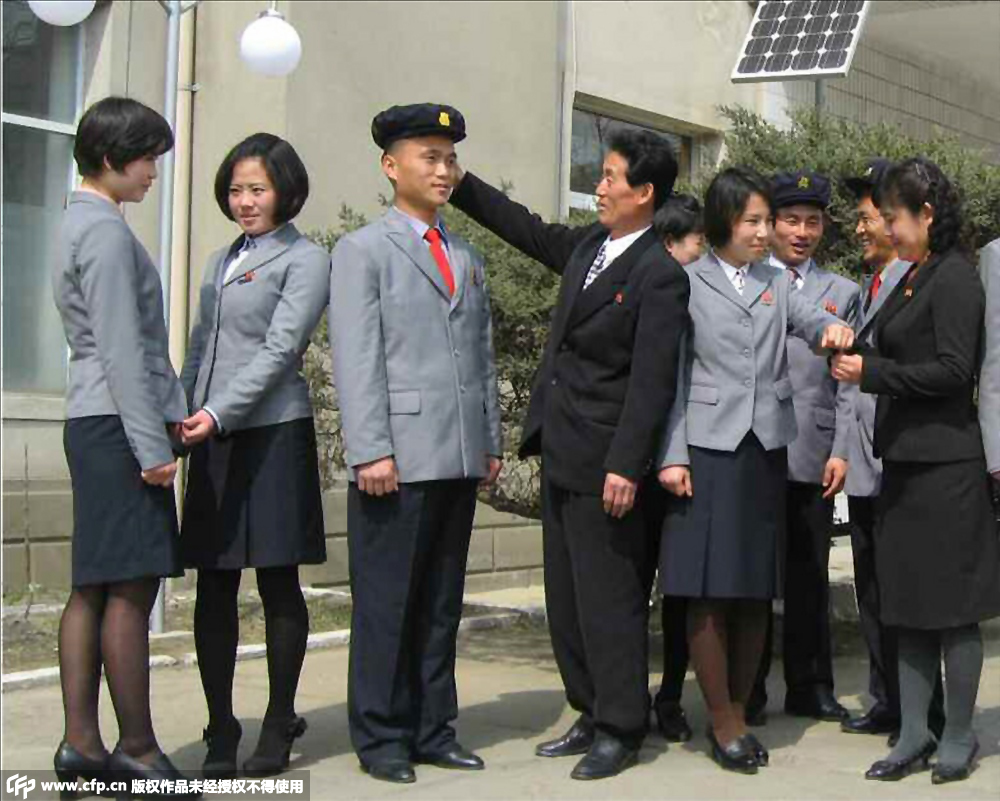 ������ʽУ���ع� Ů���ɴ���ȹ˿��