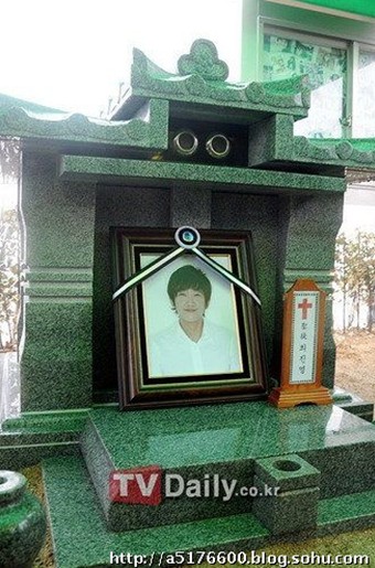 ÷޷÷ ̵ѹ龪Ļ[ͼ]ʵӢɱ